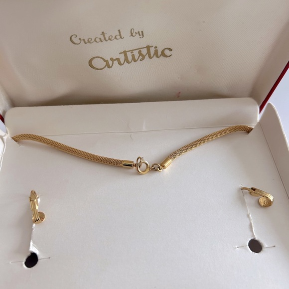 Vintage Necklace and Earrings Costume Jewelry - Picture 3 of 4